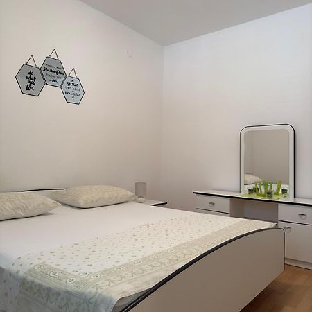 Apartmani Daria Orebic Exterior photo